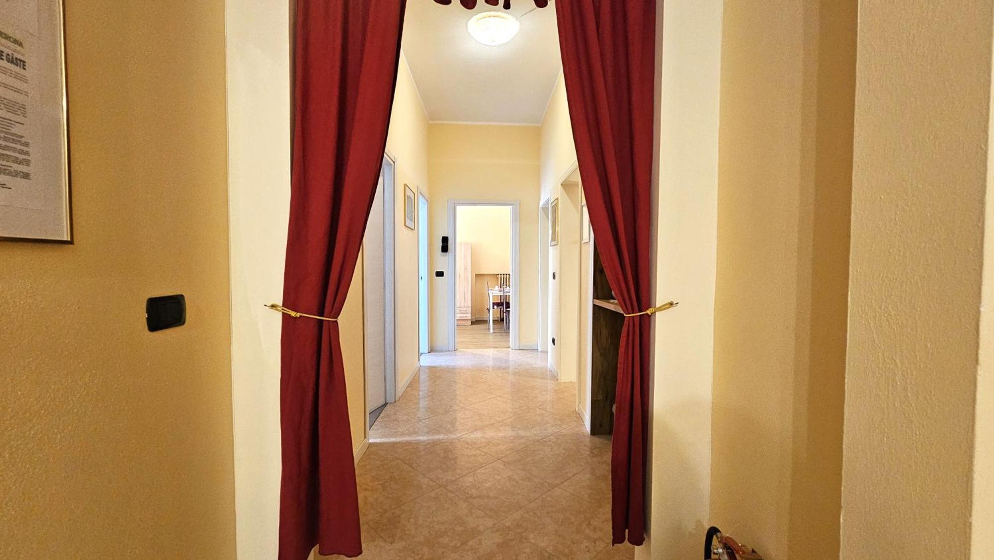 Opera Et Love Guest house 2*