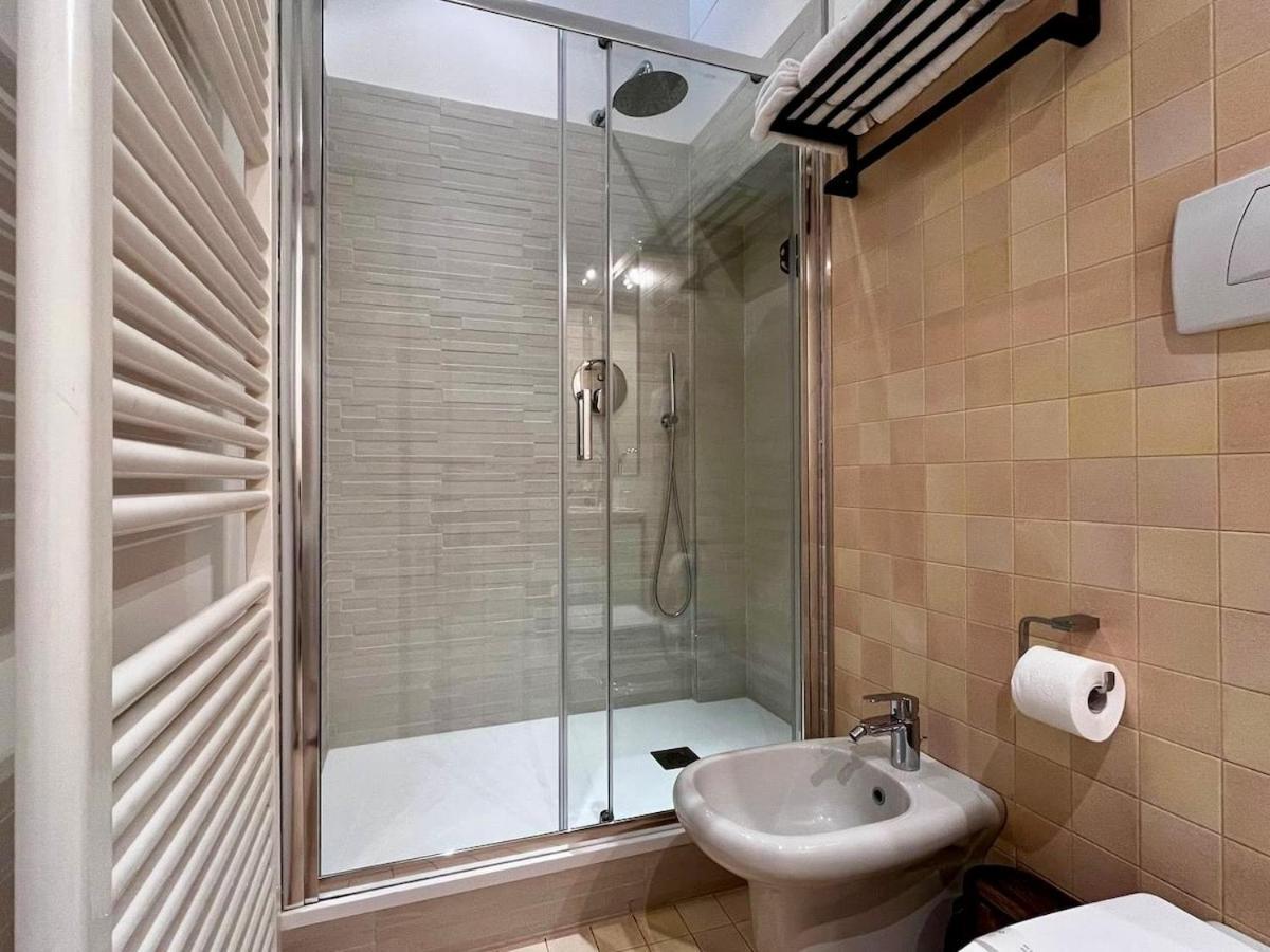 Residenza Tazzoli - Big House 120 M2, With 2 Bedrooms And 2 Bathrooms Apartamento *