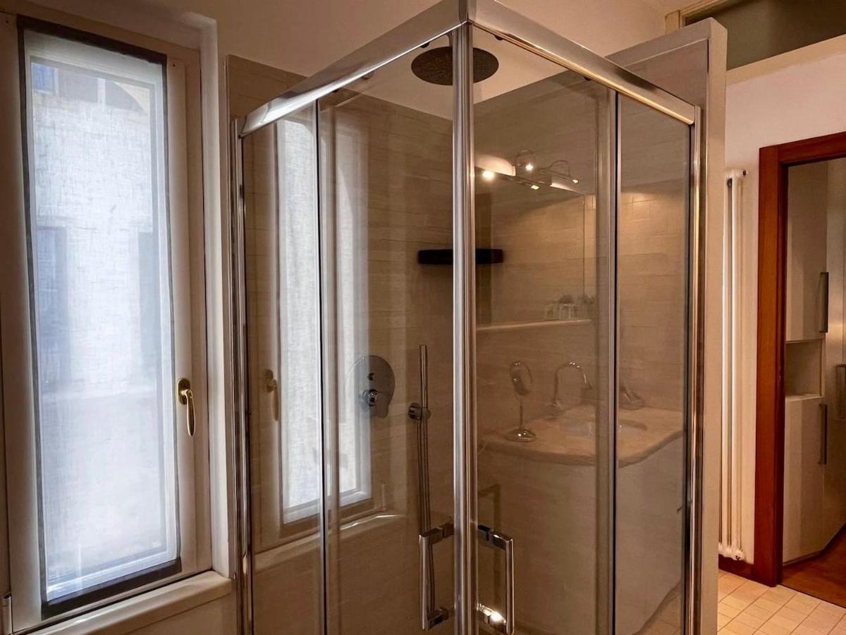 Apartamento Residenza Tazzoli - Big House 120 M2, With 2 Bedrooms And 2 Bathrooms *