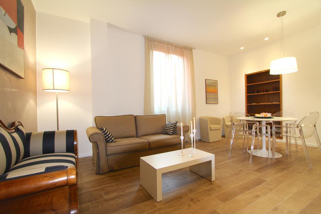Corte Spagnola Apartment *