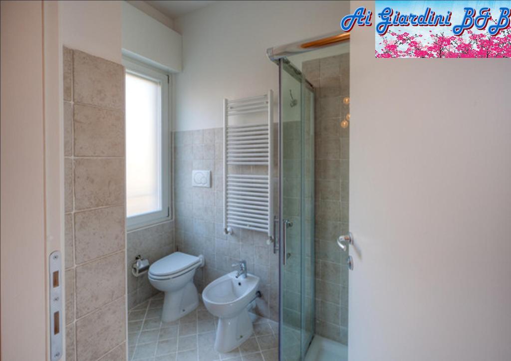Guest house Ai Giardini -vicino Ospedale Borgo Trento E Centro Storico 2*