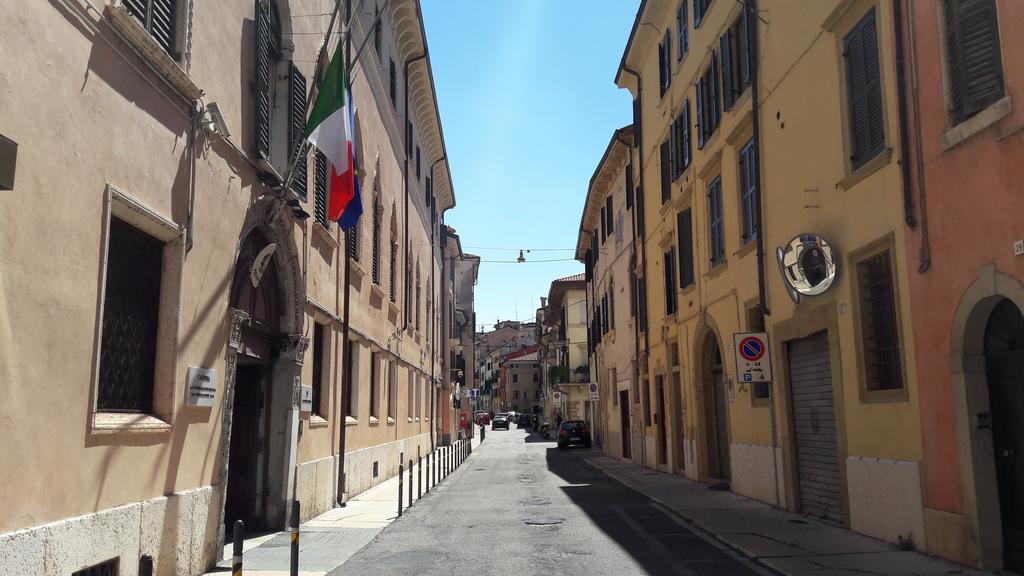 Ponte Nuovo Apartment