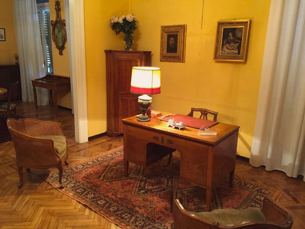 Writer's San Fermo Appartamento *