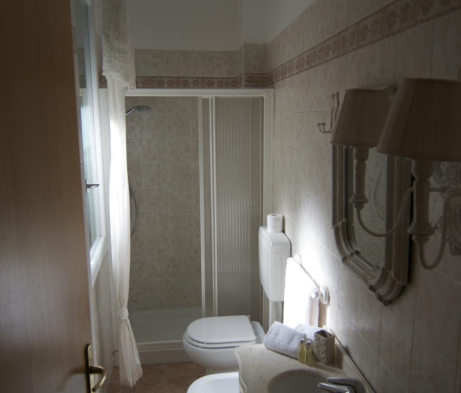 Leoncino Apartment