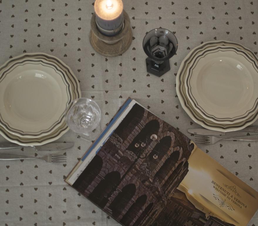 Leoncino Apartment *