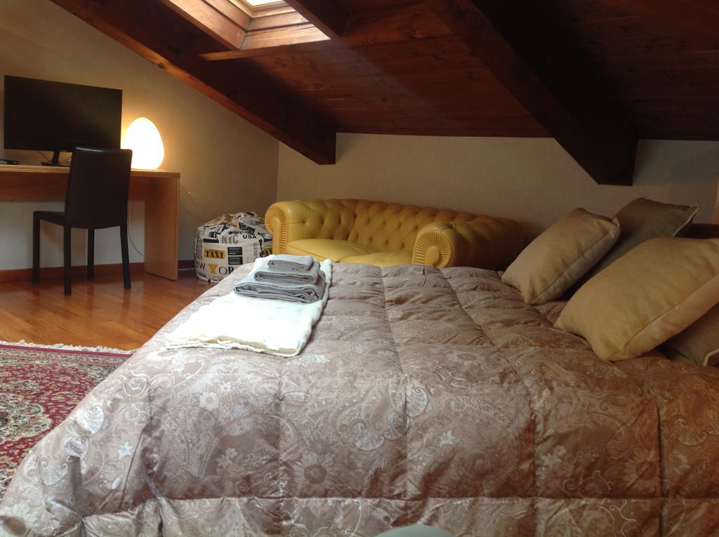 Alexander Apartment *