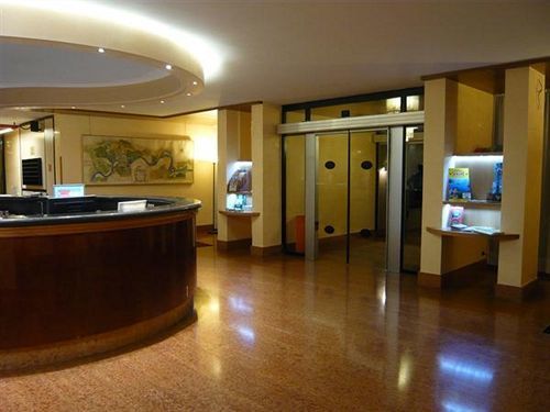 Apartahotel All'adige Verona