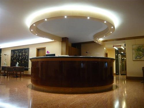 All'adige Apartahotel 2*