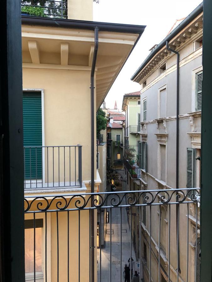 Mazzini 33 Verona