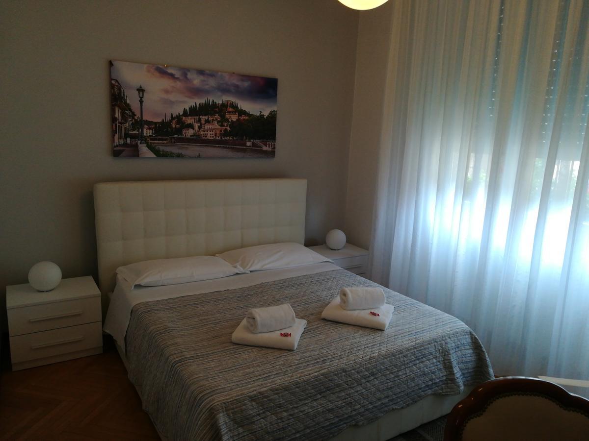 A Casa Di Luca Pensión Verona