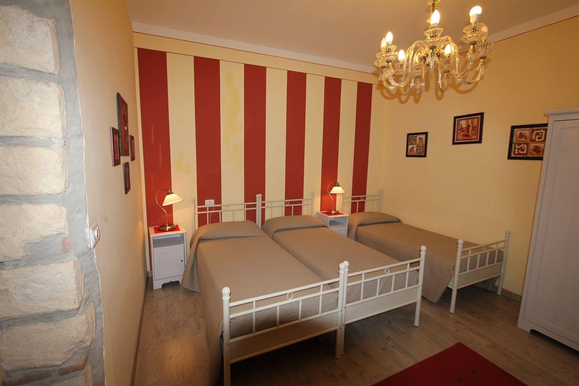 Bed and breakfast Accademia 2*