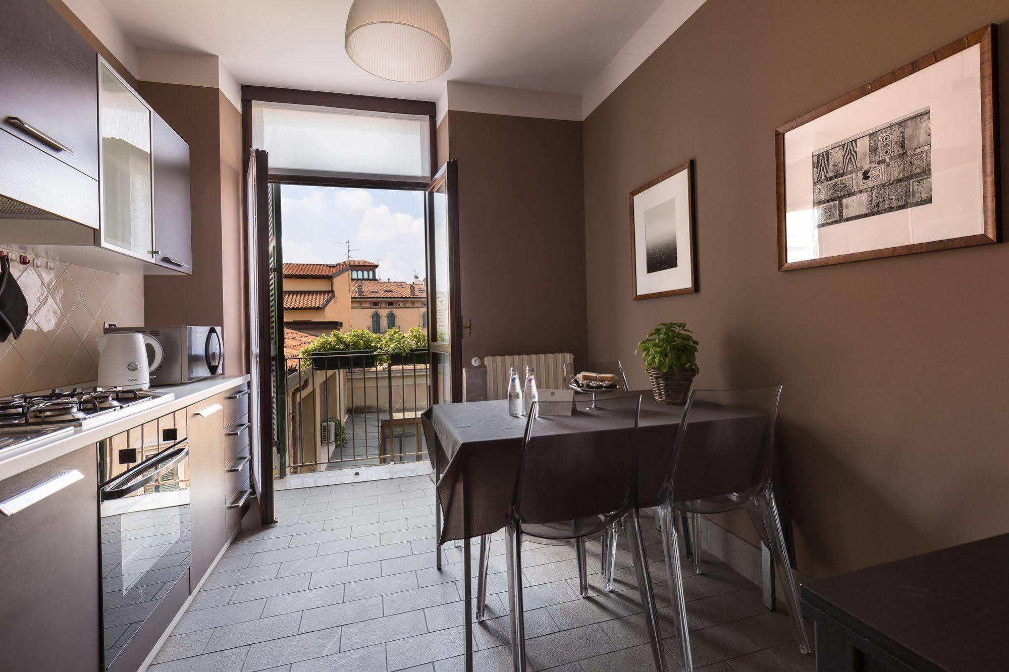 Escalus Luxury Pensión 4*