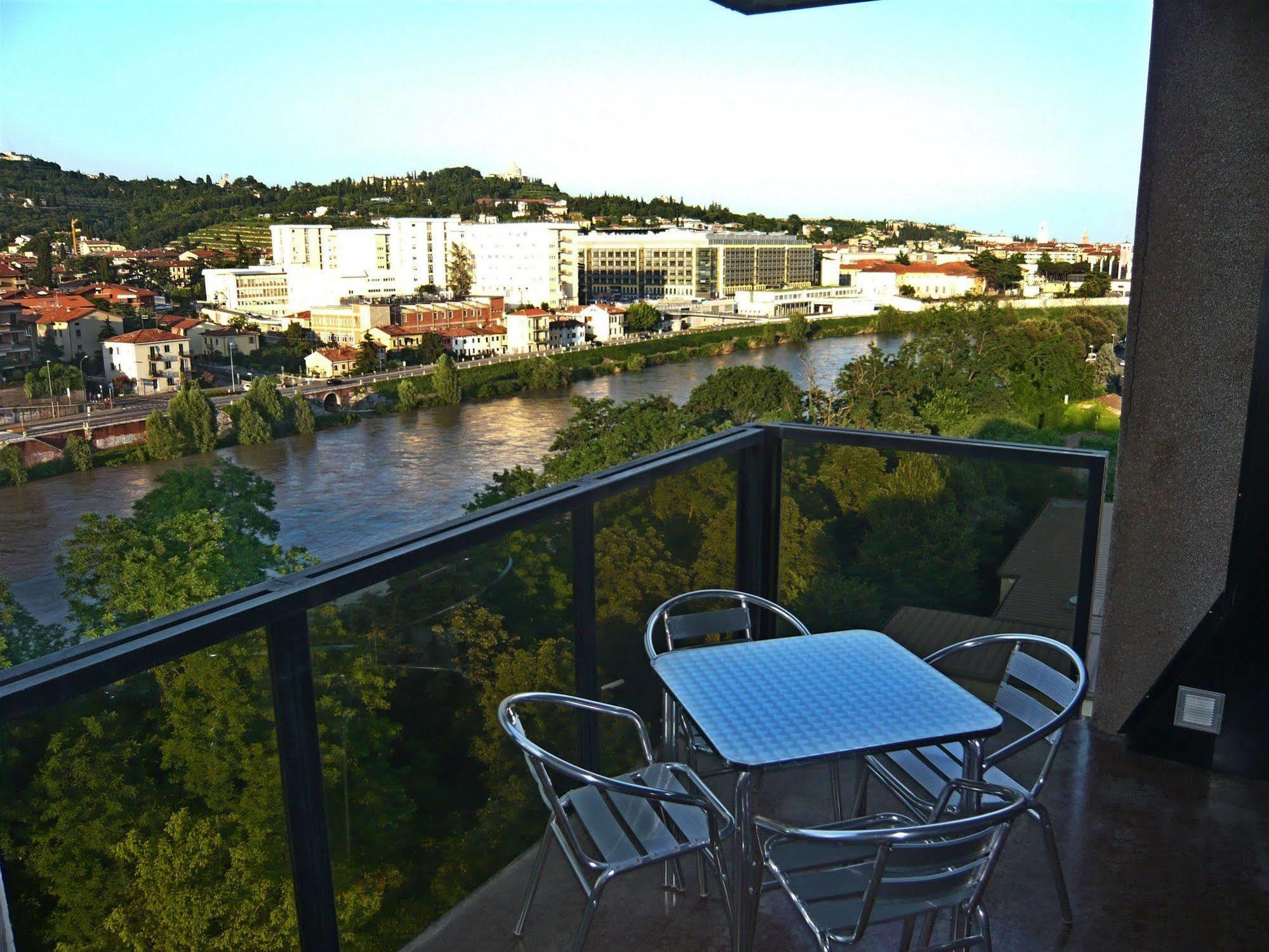 All'adige Apartahotel 2*