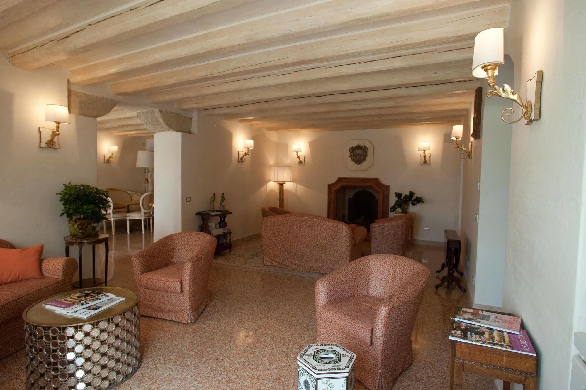 Relais Fra' Lorenzo 5*