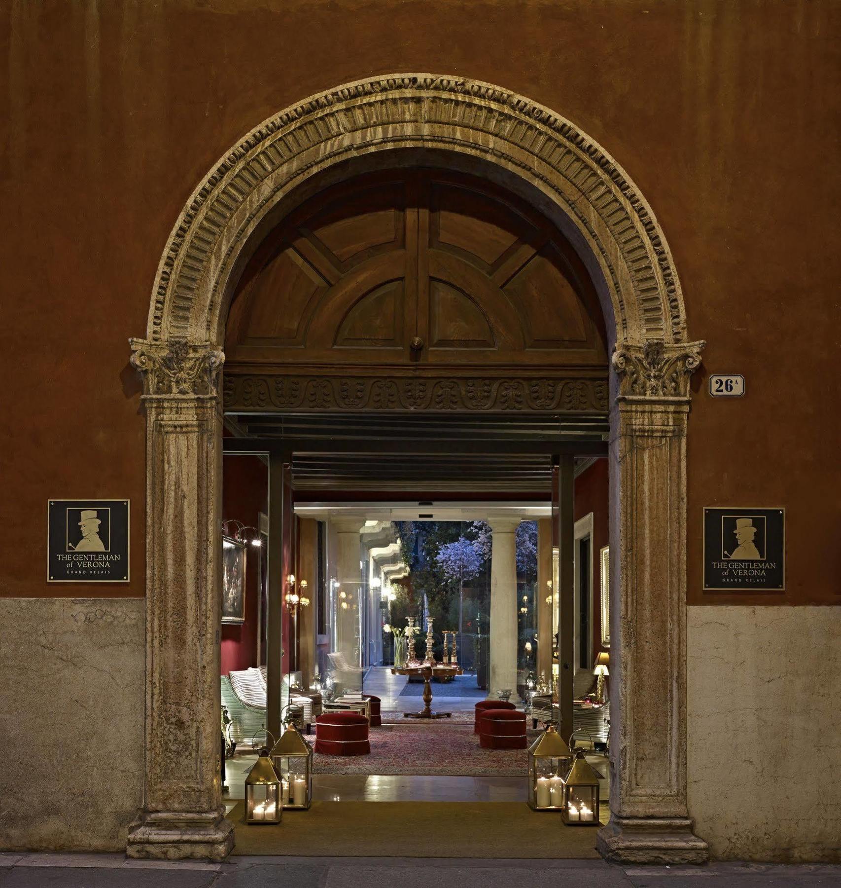 The Gentleman Of Maison d'hôtes Vérone