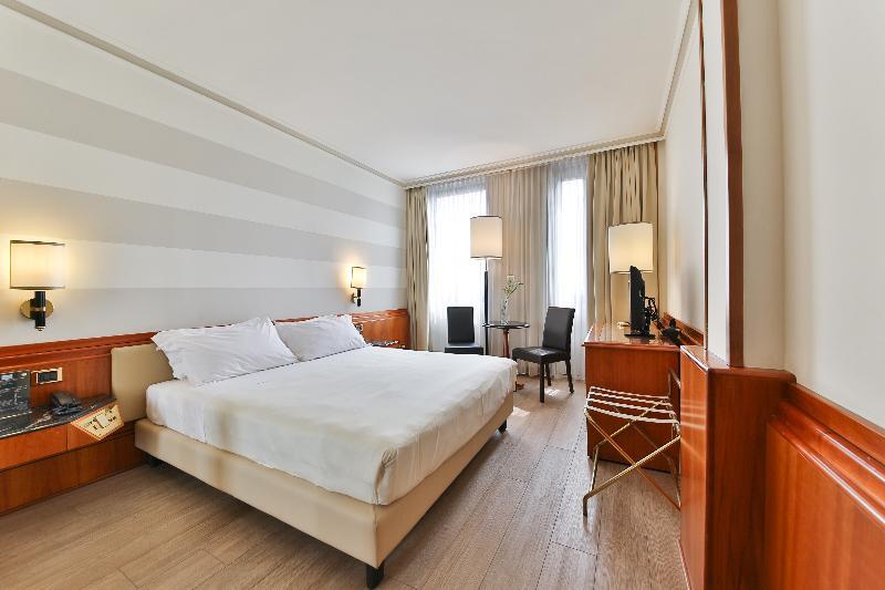 Leon D'oro Hotel