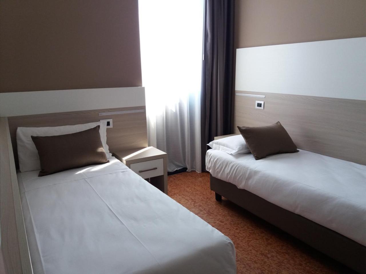 All'adige Apartahotel 2*