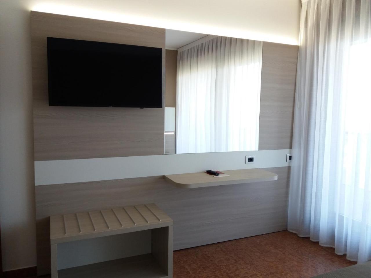 Apartahotel All'adige 2*