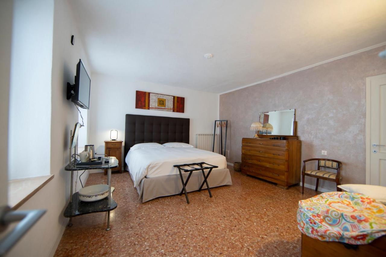 La Bottega De La Sminca Bed and breakfast *