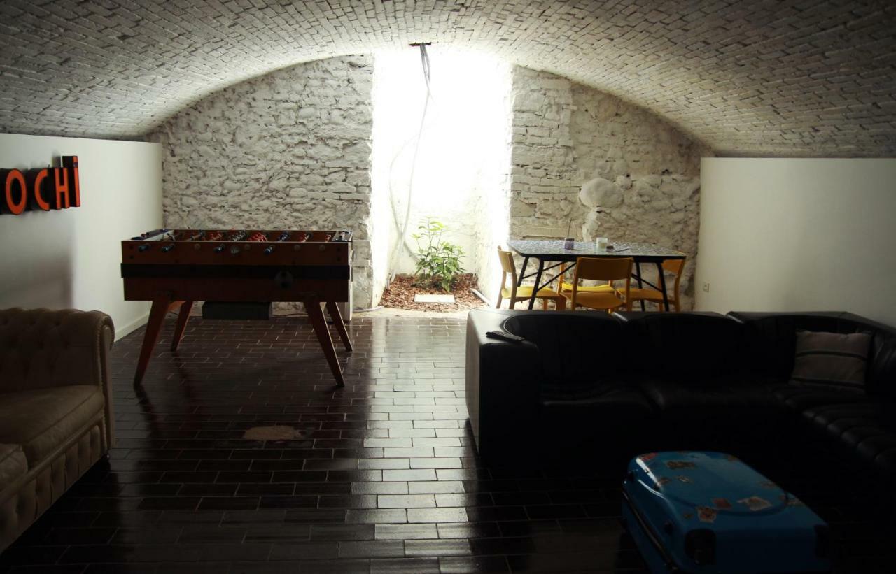Hostal The Hostello