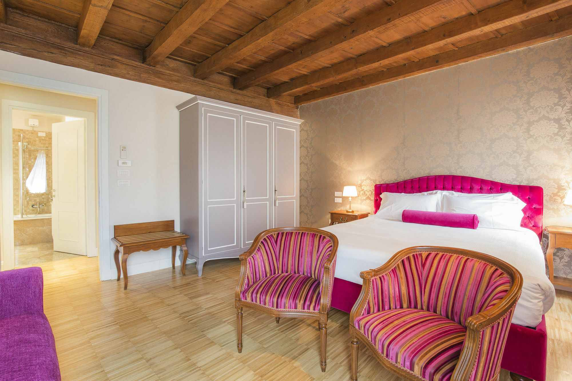 Lady Capulet Apartment *