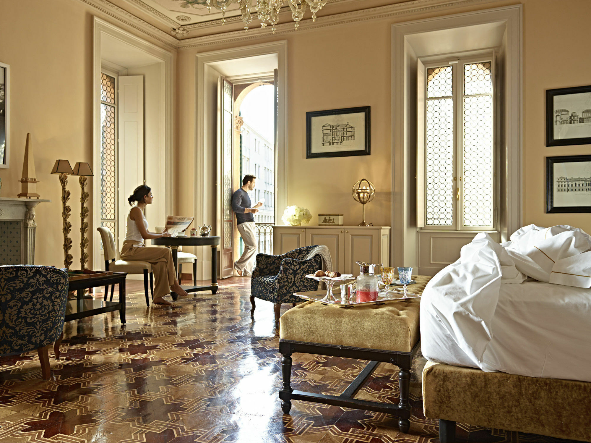 The Gentleman Of Maison d'hôtes