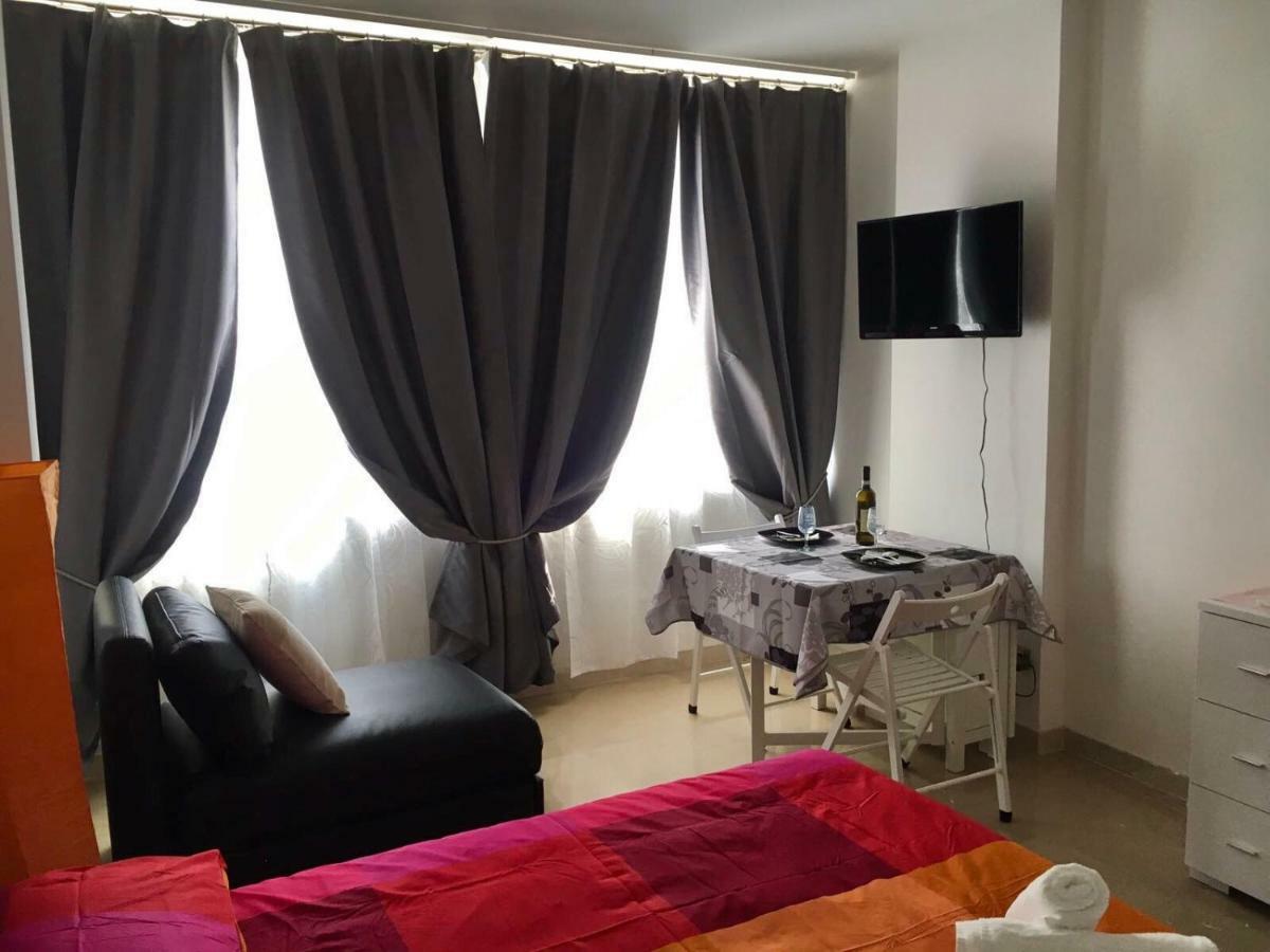 Casa de hóspedes Valverde 32 *