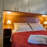 Cozzi Apartment