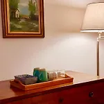 Elle Palace - Simply Elegant