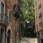 Guesthouse Al Chiostro De San Salvar