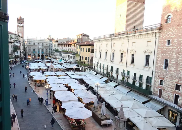 Verona Luxury Flats Piazza Erbe, Floor 3