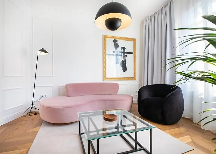 Spacious Apartment Vicolo