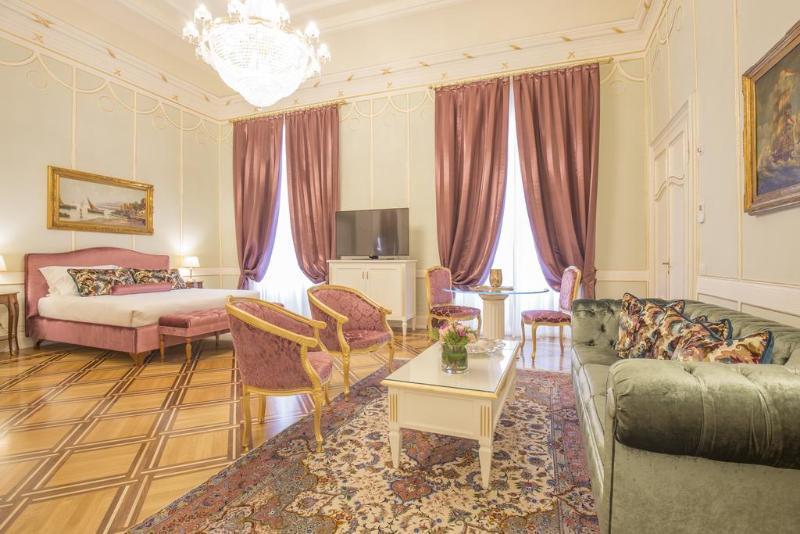 Palazzo Monga Boutique Affittacamere 4*