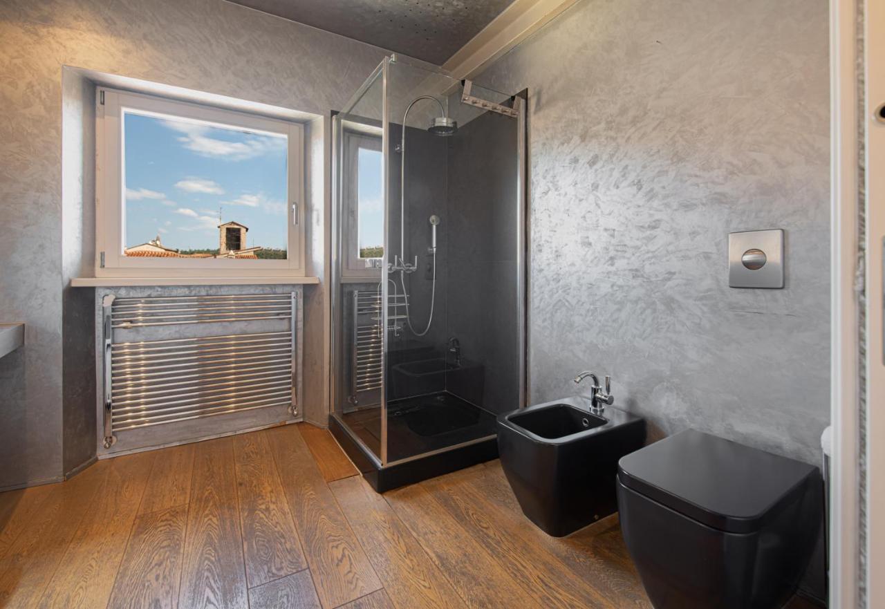 Stunning Floor Flat In The Heart Of * Verona