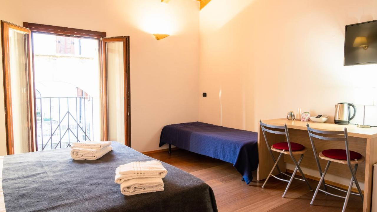 Antiche Mura - Italian Homing Pensión *