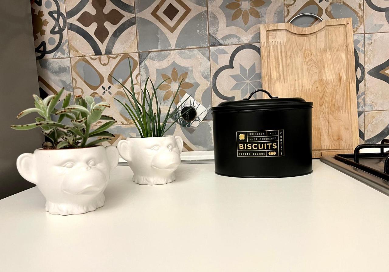 Apartment Centre Life