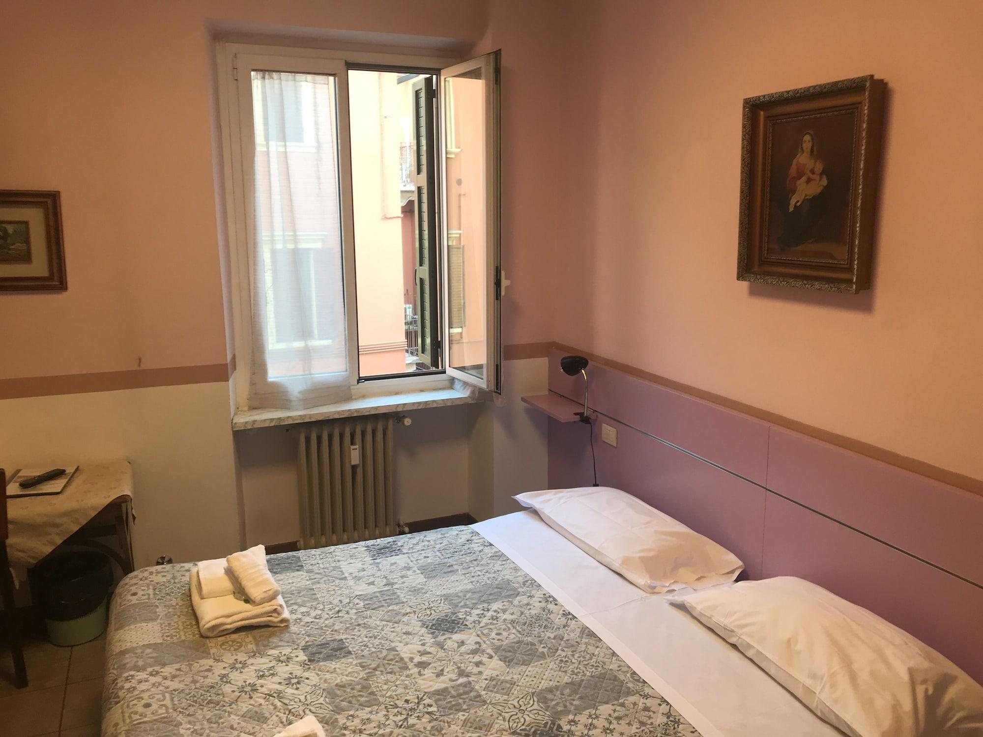 Ad Centrum Di Fraccaroli Fabio 2*