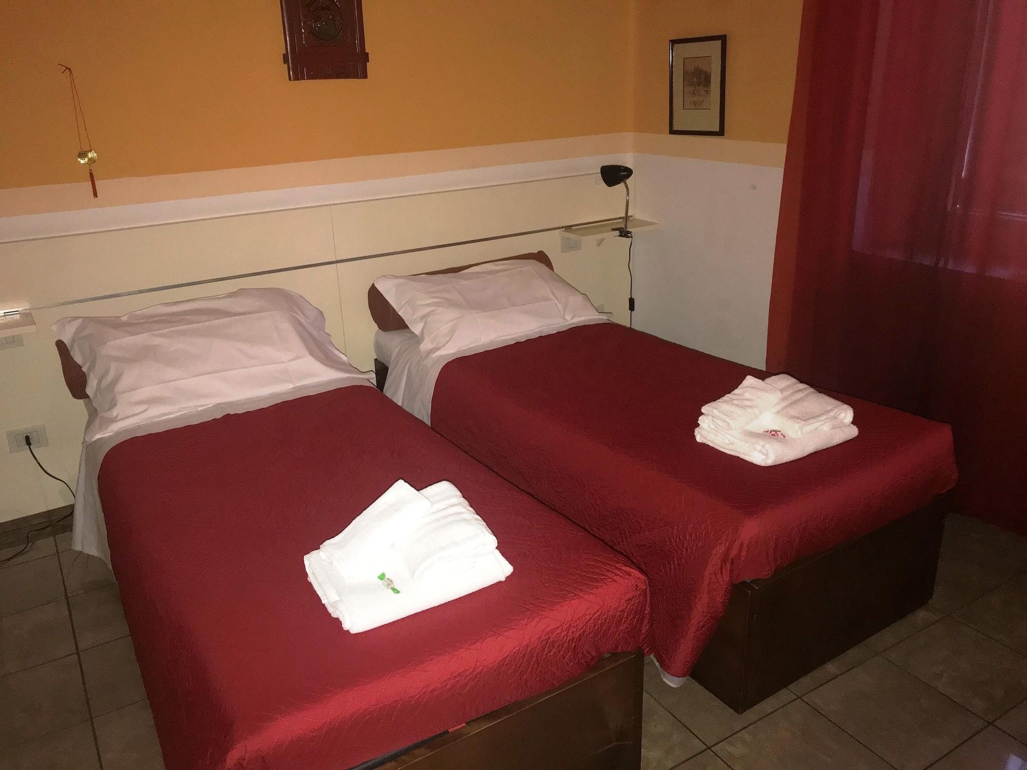 Hotel Ad Centrum Di Fraccaroli Fabio 2*