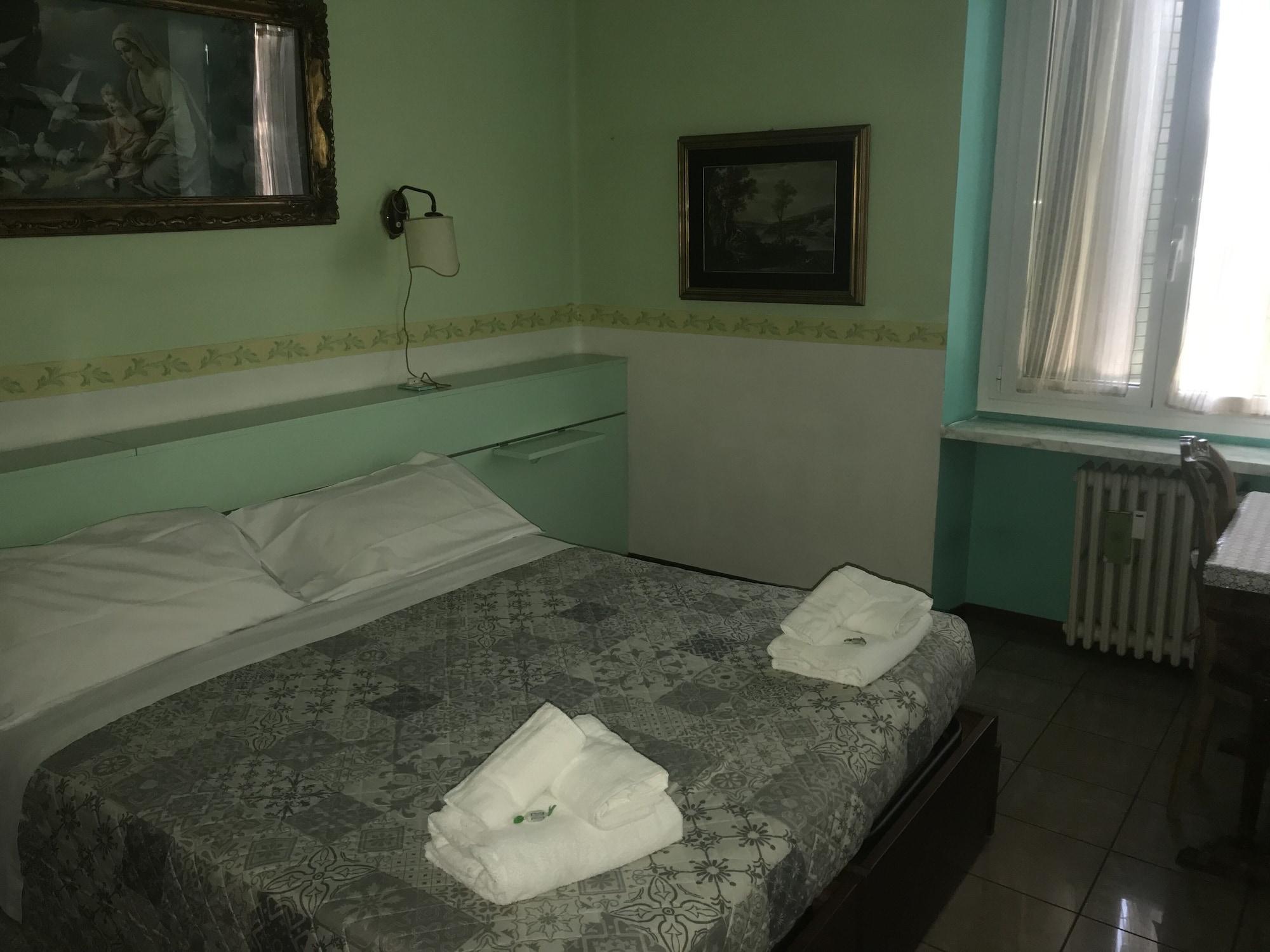 Hotel Ad Centrum Di Fraccaroli Fabio Verona
