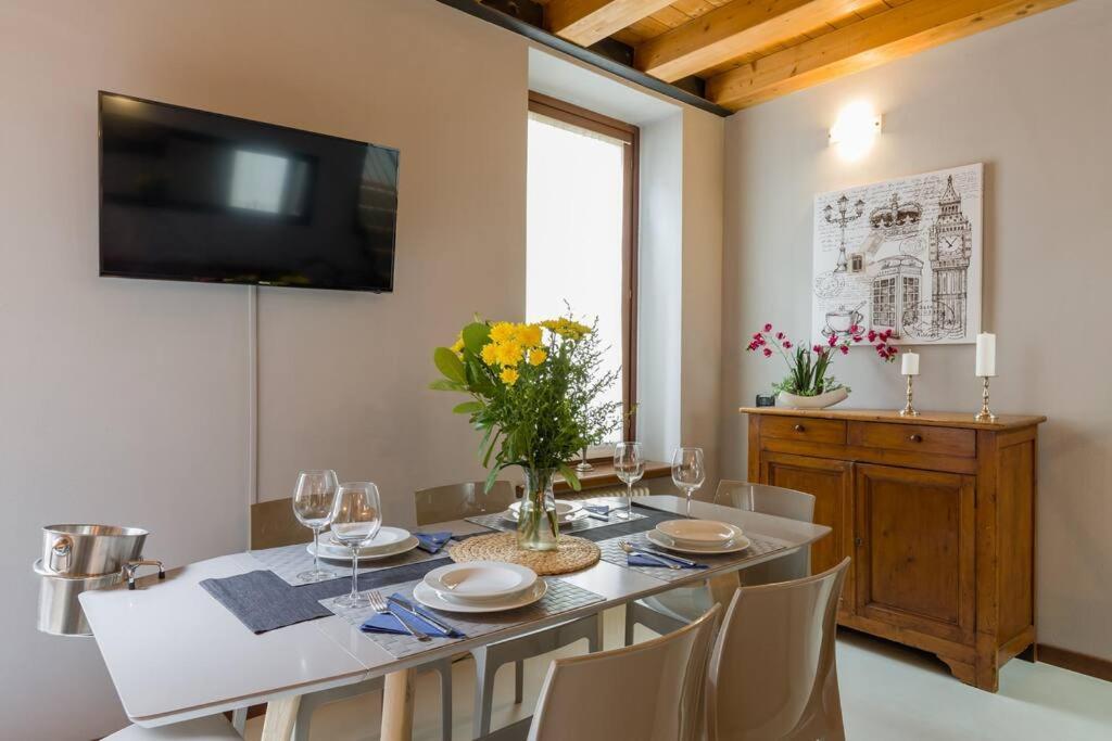 ***penthouse 4 Min To Arena Inside Fortress ! Verona