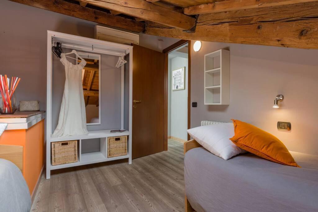 Apartment ***penthouse 4 Min To Arena Inside Fortress ! Verona