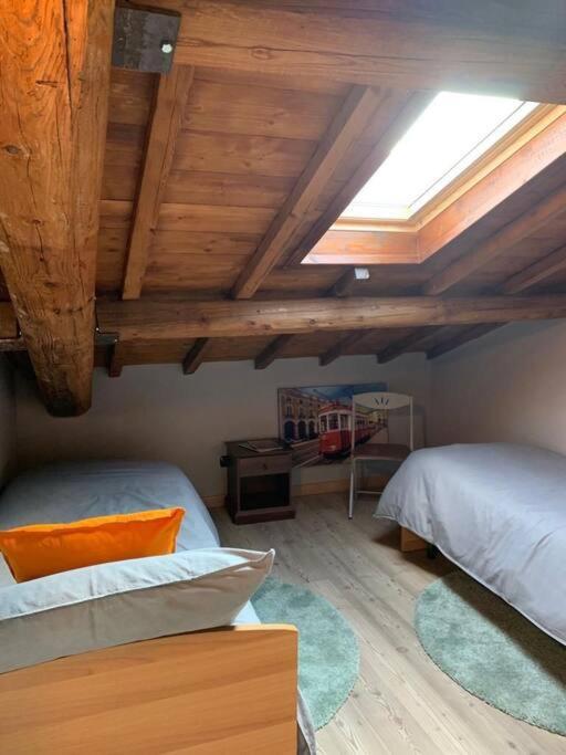 Apartment ***penthouse 4 Min To Arena Inside Fortress ! *