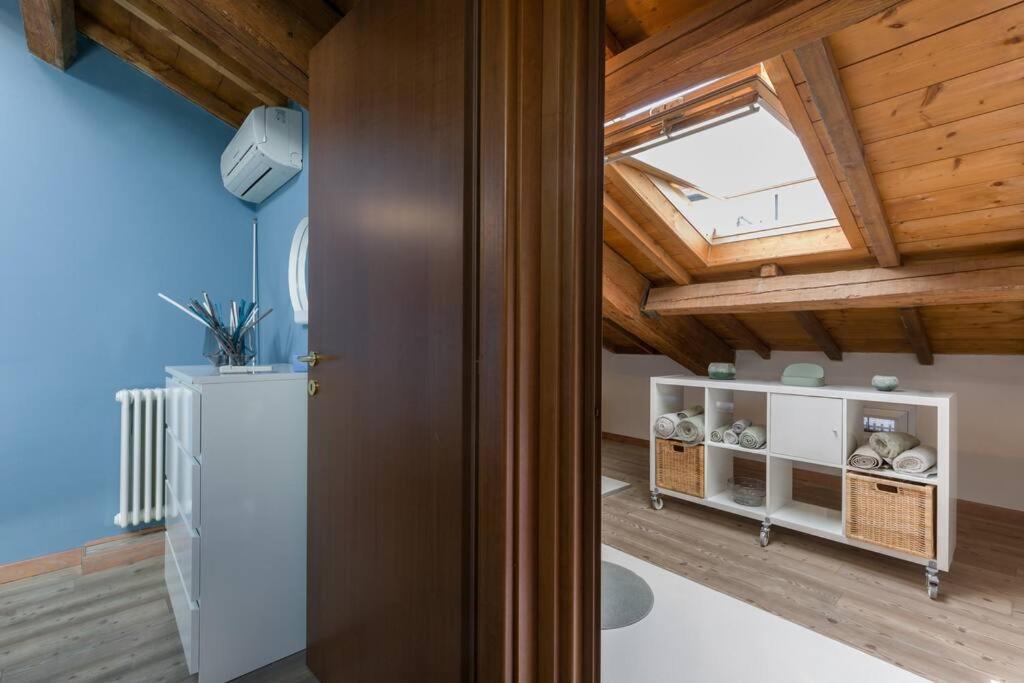 ***penthouse 4 Min To Arena Inside Fortress ! Apartment *