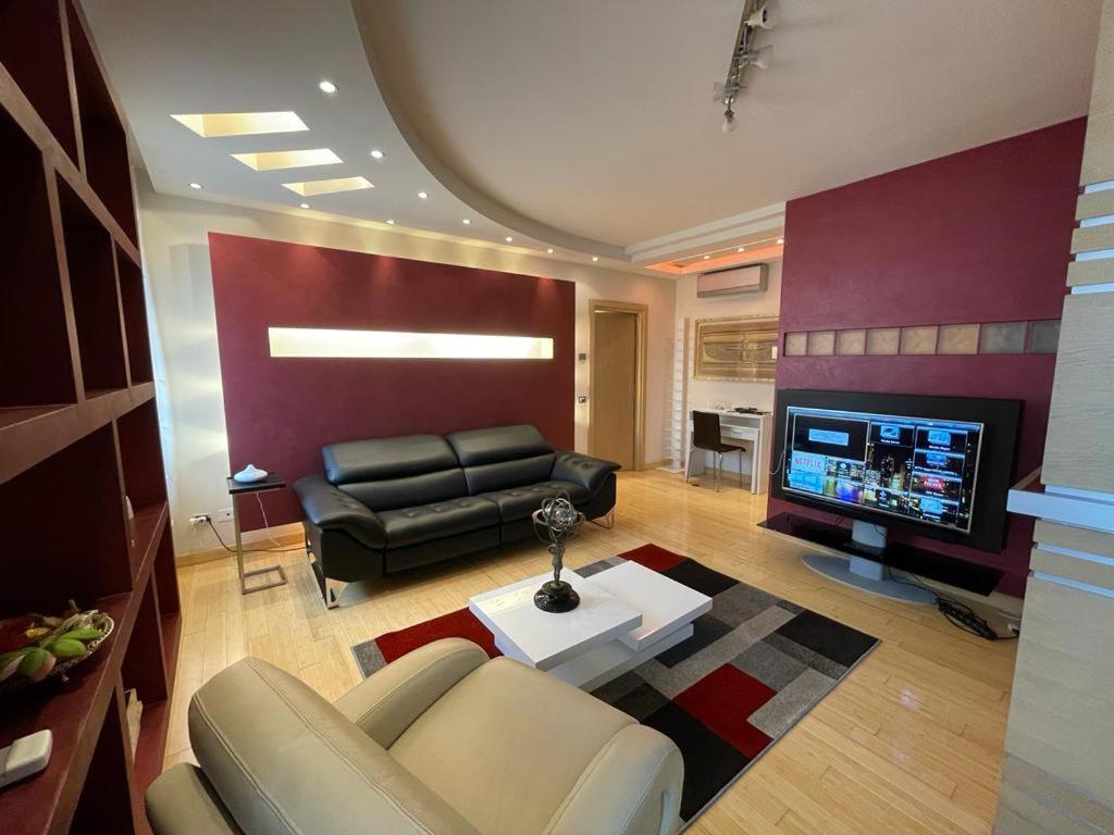 Chabi Flat * Verona