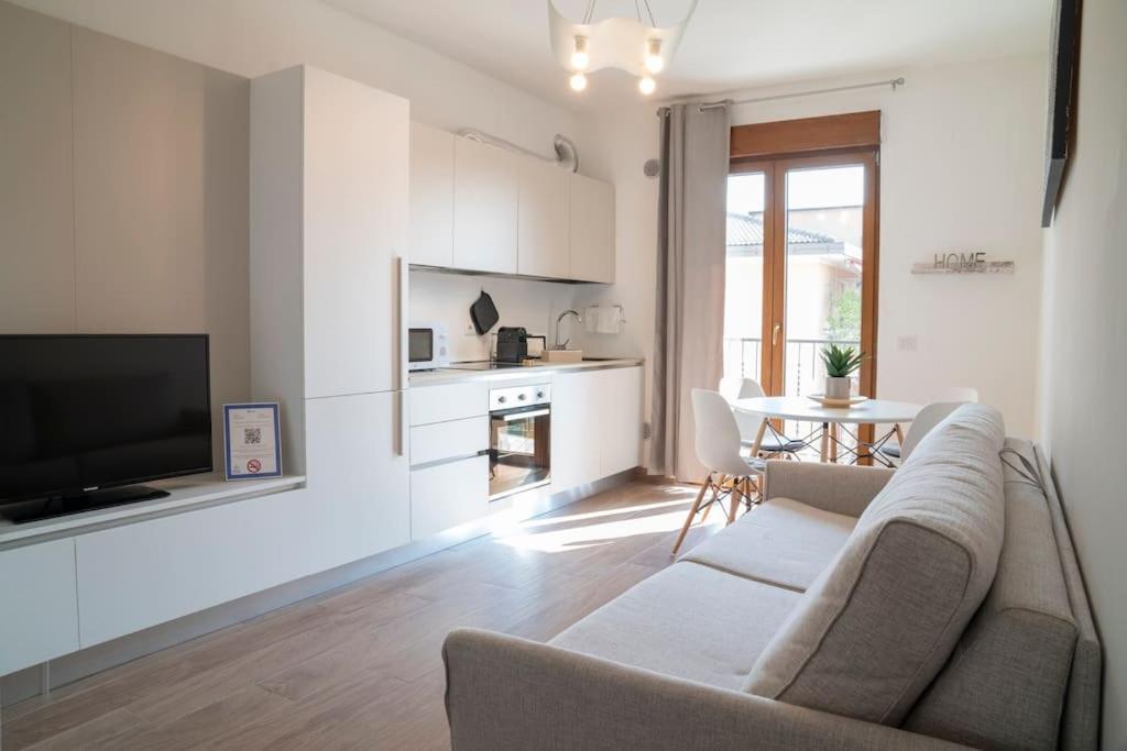 Modern House 10 Min To Fiera Apartment
