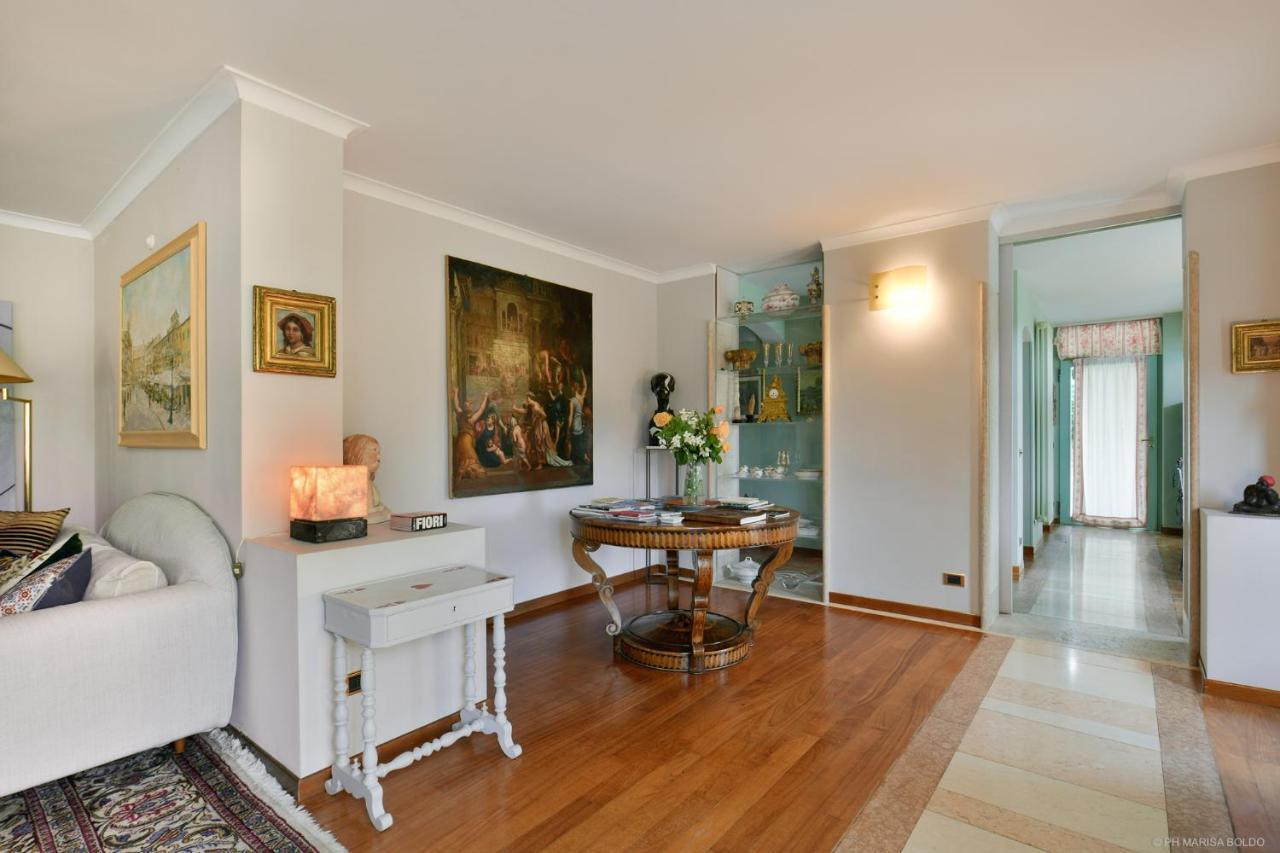 Villa Isidoro Ampio Parco ,piscina Privata, Arte E Giochi , Fitness Verona