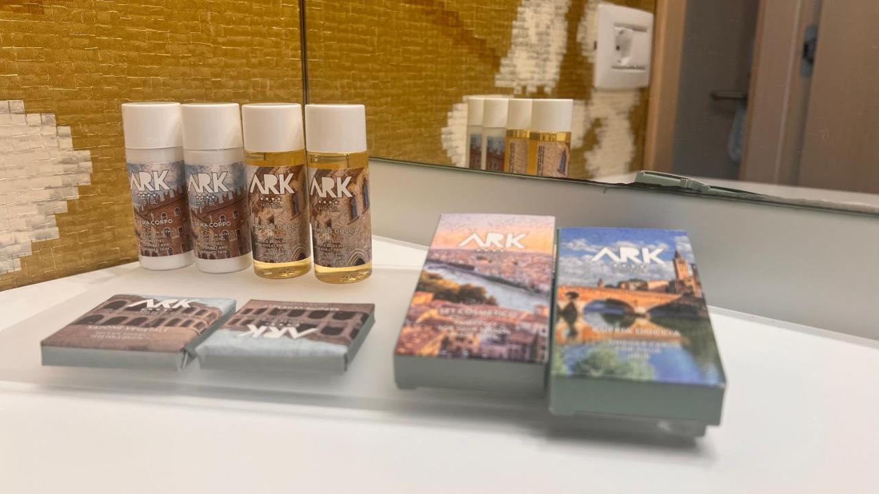 Ark 4*
