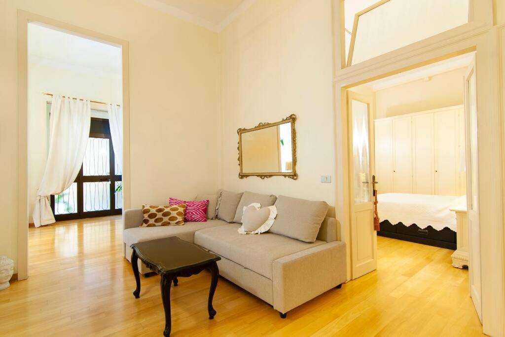 Piazza Delle Erbe Luxury House Apartment