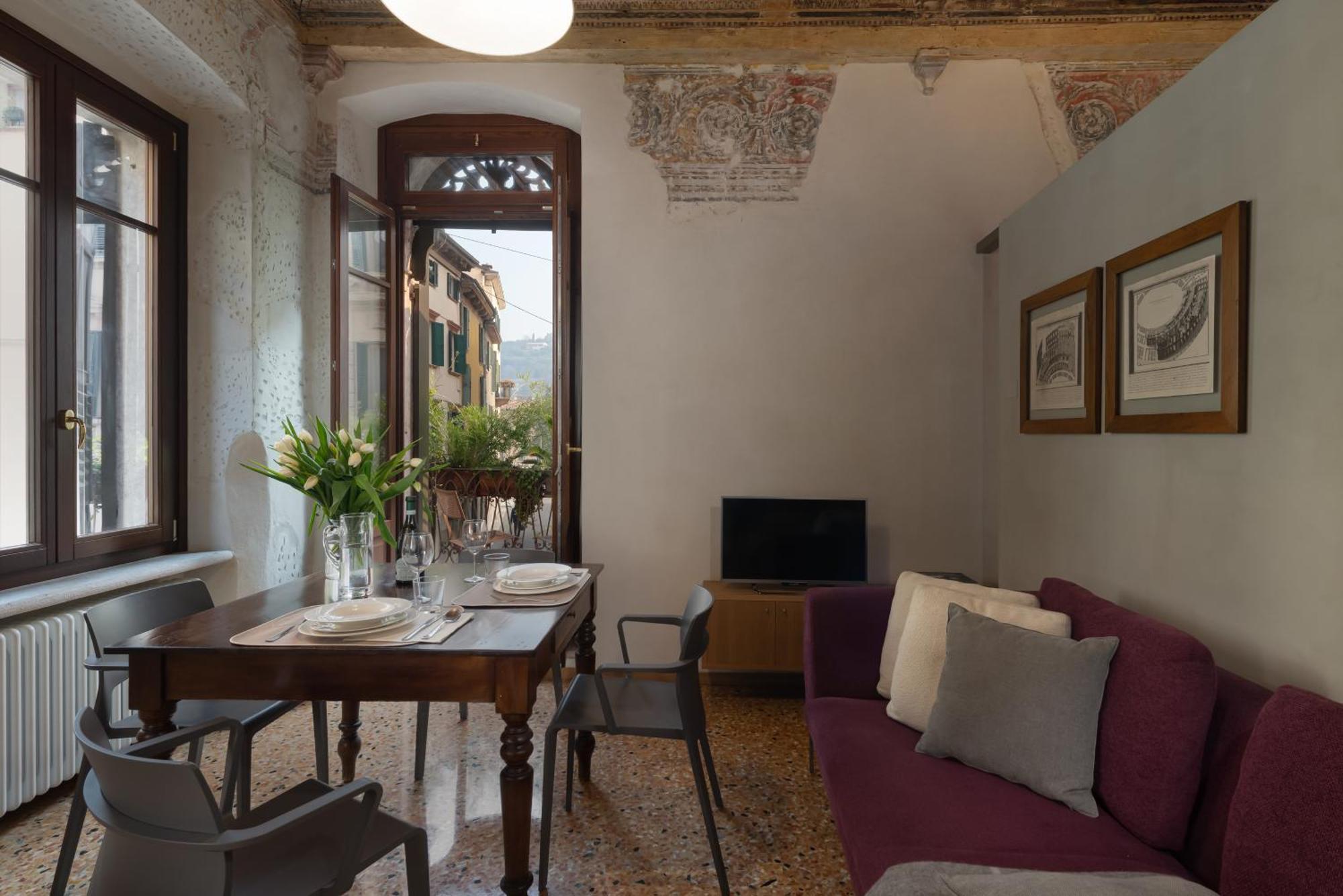 Residenza Roccamaggiore Appartamento *