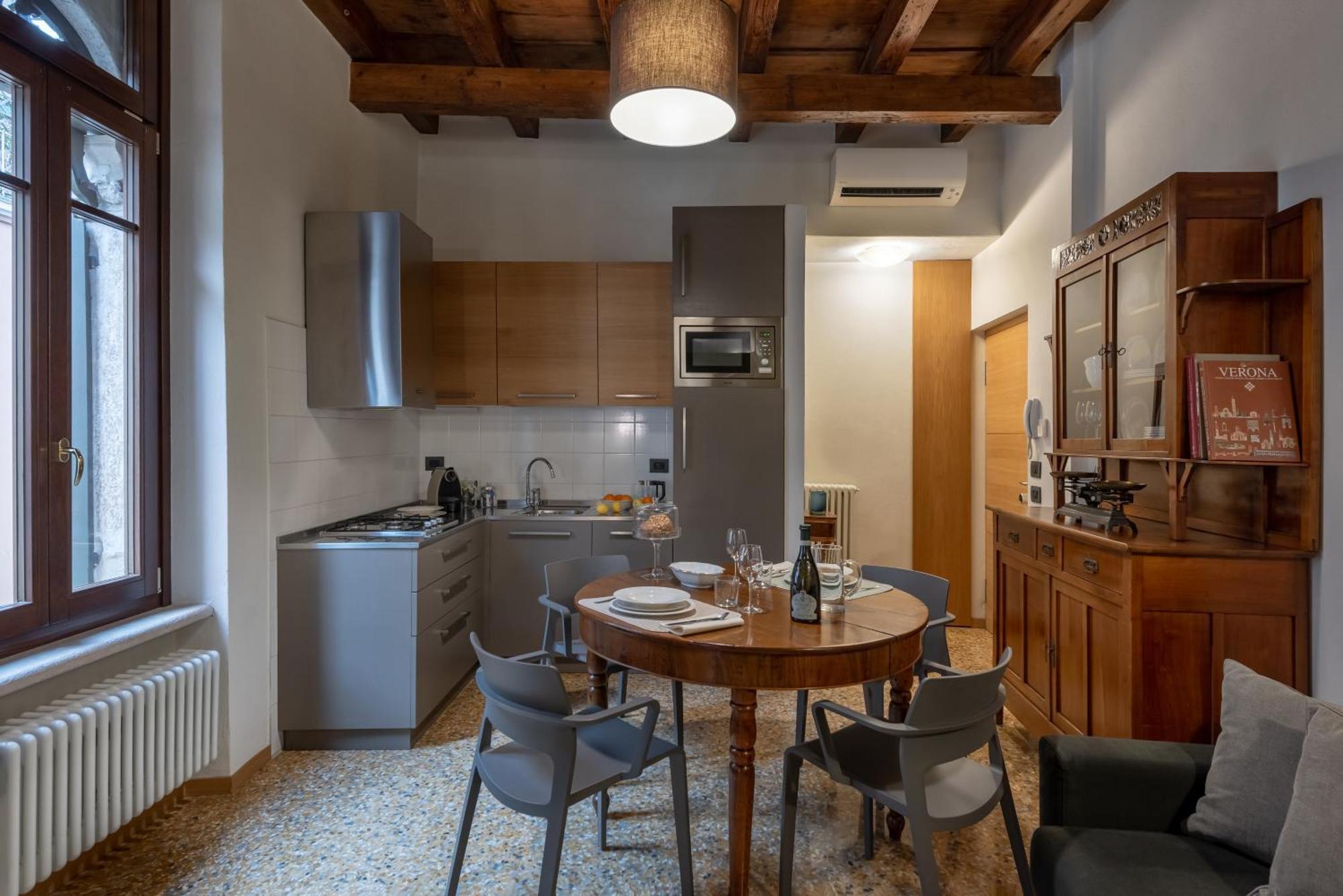 Residenza Roccamaggiore Appartamento *